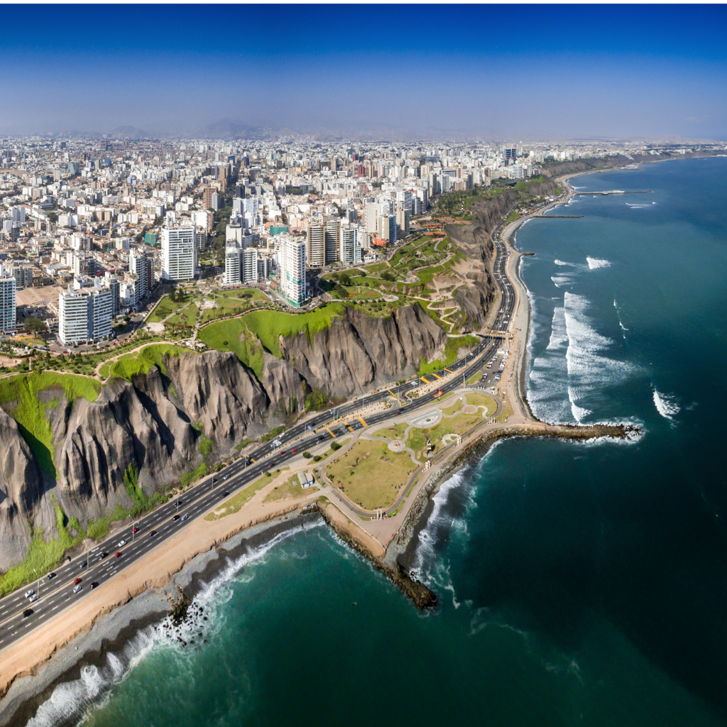 Vista panorámica de la ciudad de Lima, capital de Perú